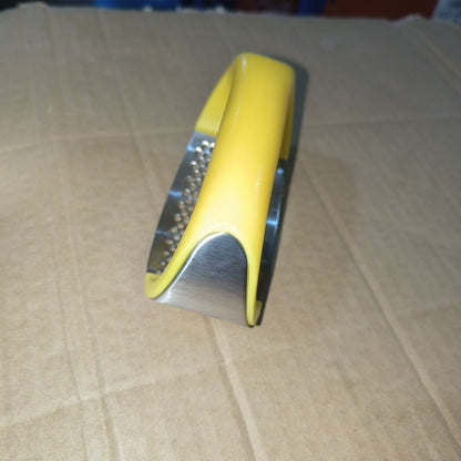 Presse-ail ménager manuel courbe